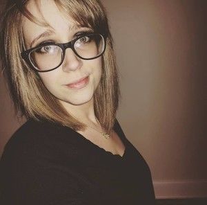 Meet your Posher, Casey